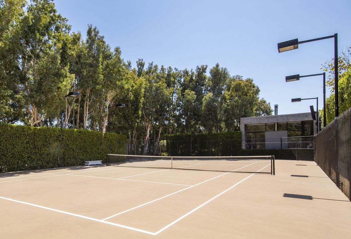Exterior, Tennis Courts