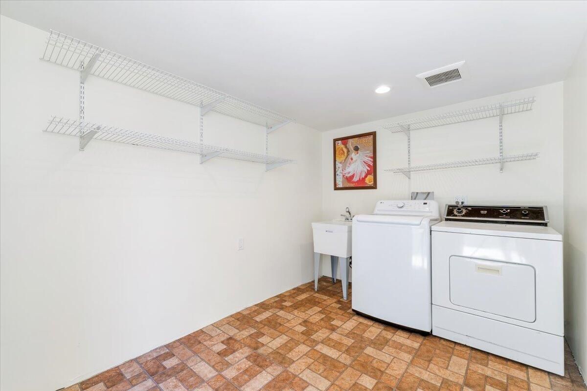 Interior, Recessed Lighting, Utility Closets, Washer