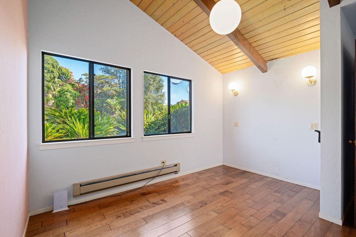 Empty room, Interior, Wooden Beams, Wooden Ceilings, Wood Texture Flooring