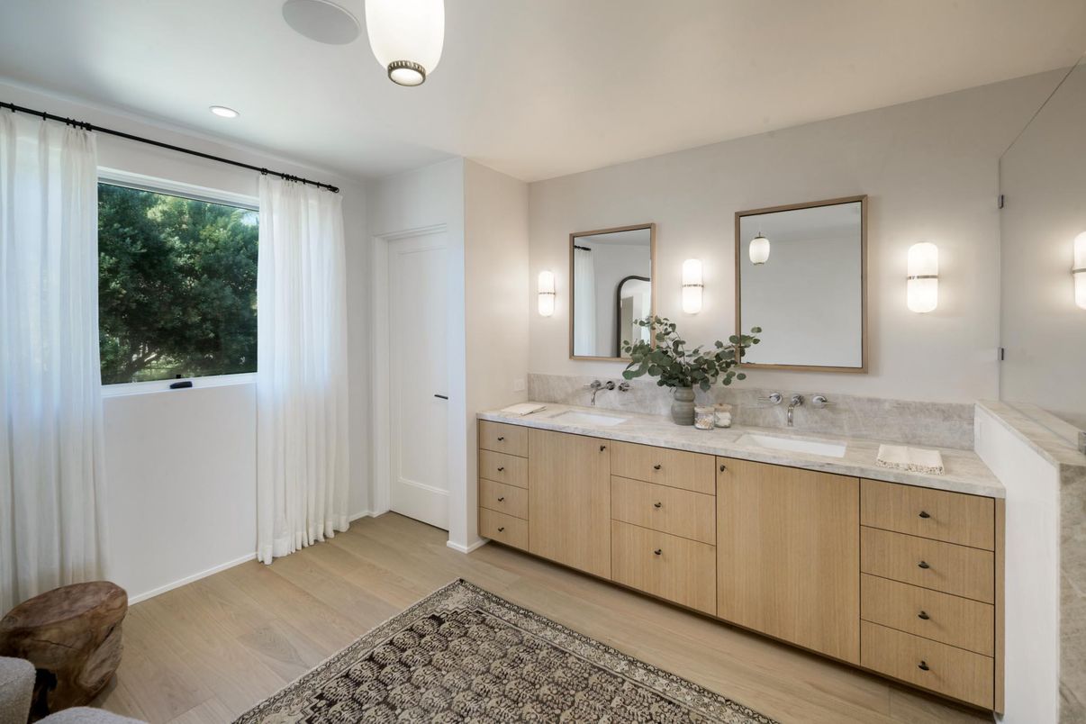 Bathroom, Dual Sink Vanities, Interior, Recessed Lighting, Wood Texture Flooring