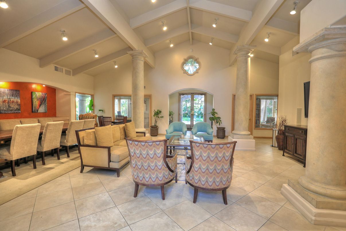 Dining room, Interior, Living room, Recessed Lighting
