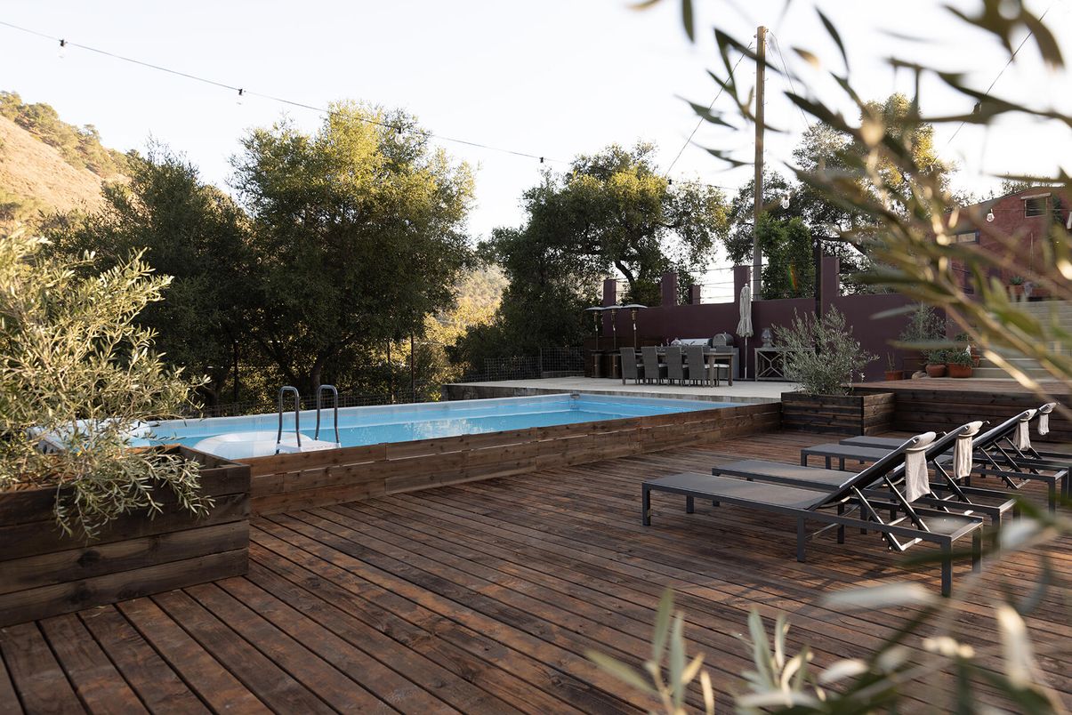 Exterior, Pool