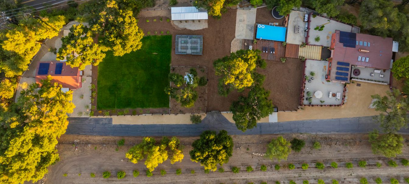 Exterior, Drone