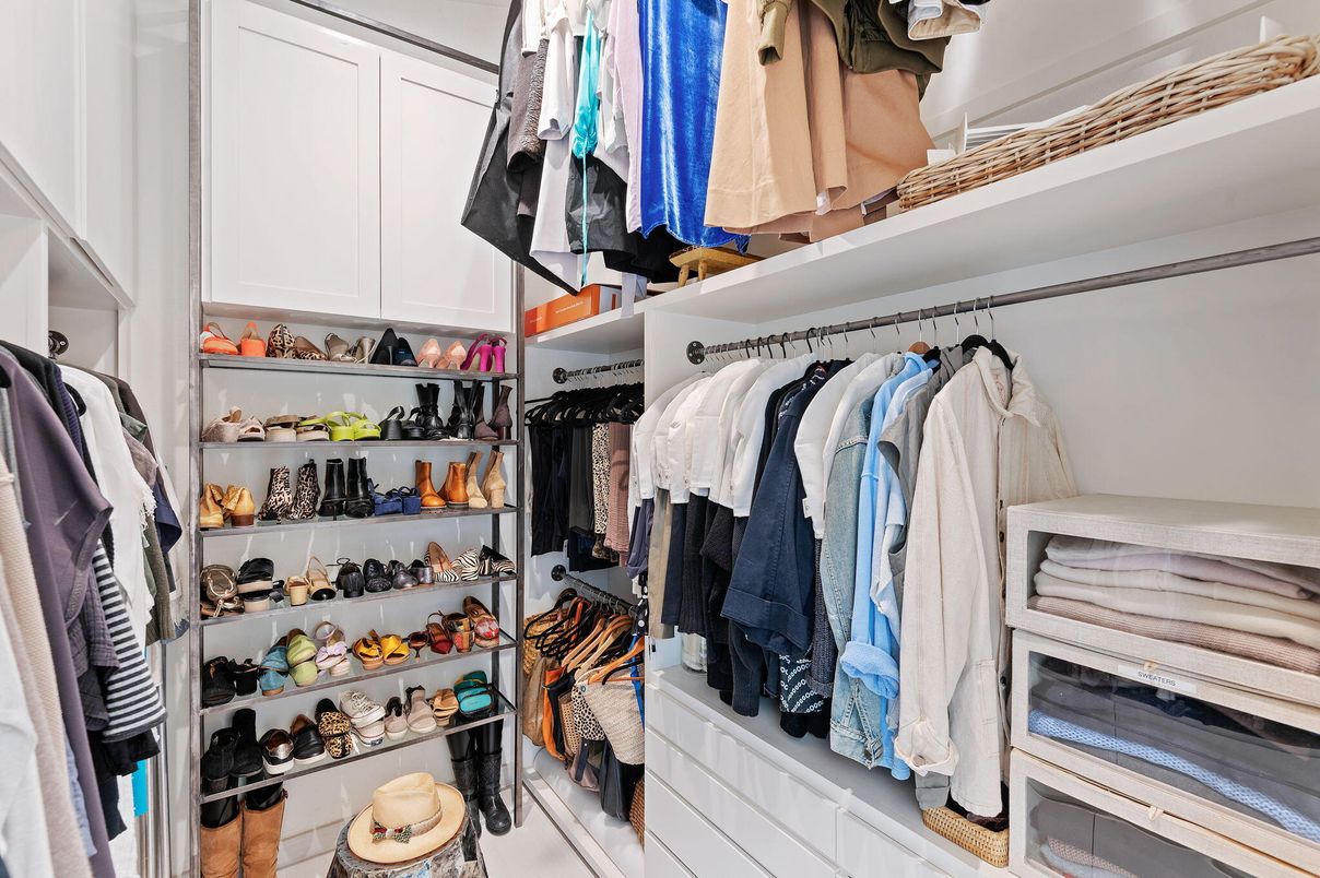 Interior, Walk-in Closets