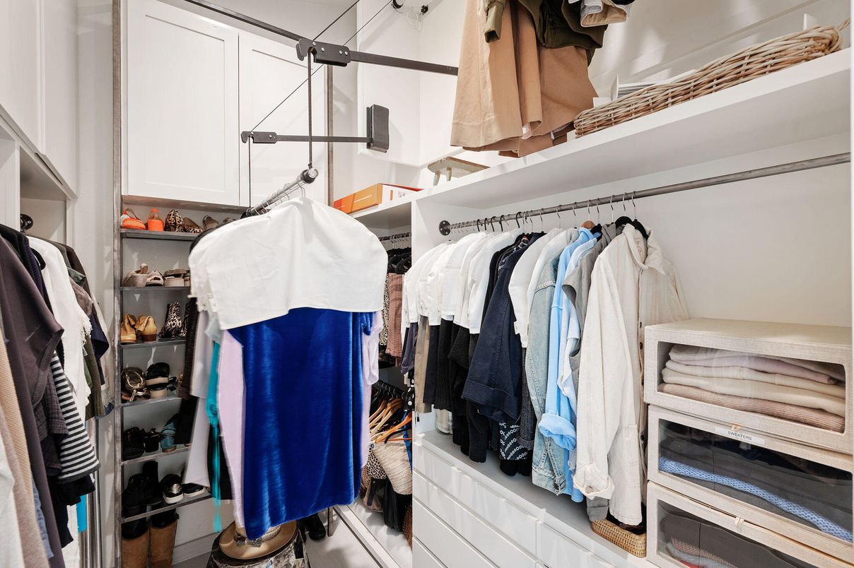 Interior, Walk-in Closets