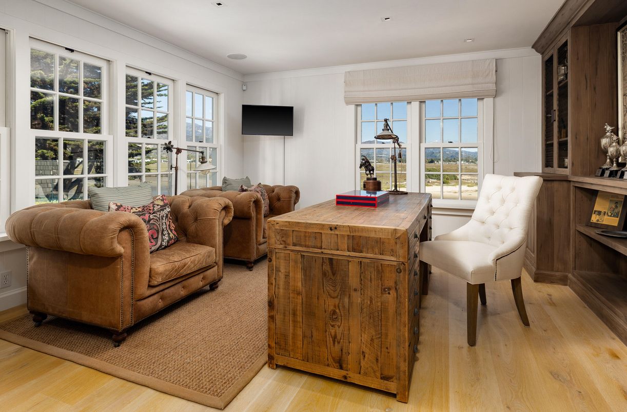 Home Office, Interior, Recessed Lighting, Wood Texture Flooring
