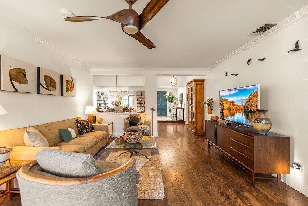 Interior, Living room, Pendant Lights, Wood Texture Flooring