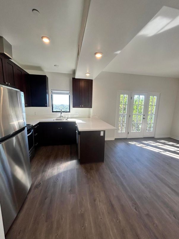 Interior, Kitchen, Recessed Lighting, Wood Texture Flooring