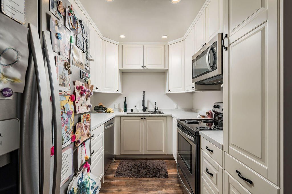 Interior, Kitchen, Recessed Lighting, Wood Texture Flooring