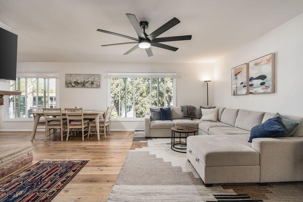 Dining room, Interior, Living room, Wood Texture Flooring