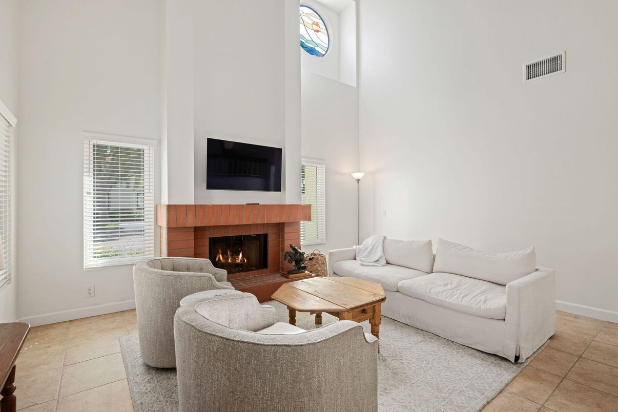 Fireplace, Interior, Living room