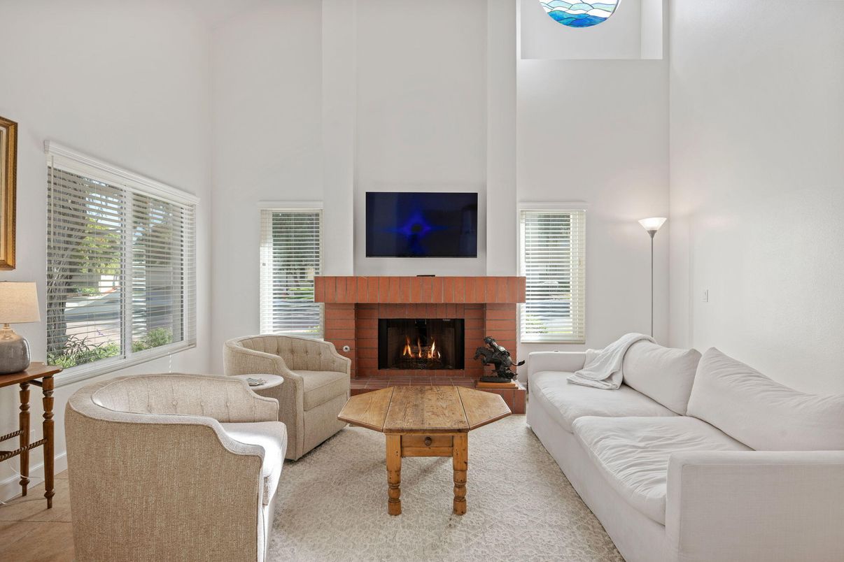 Fireplace, Interior, Living room