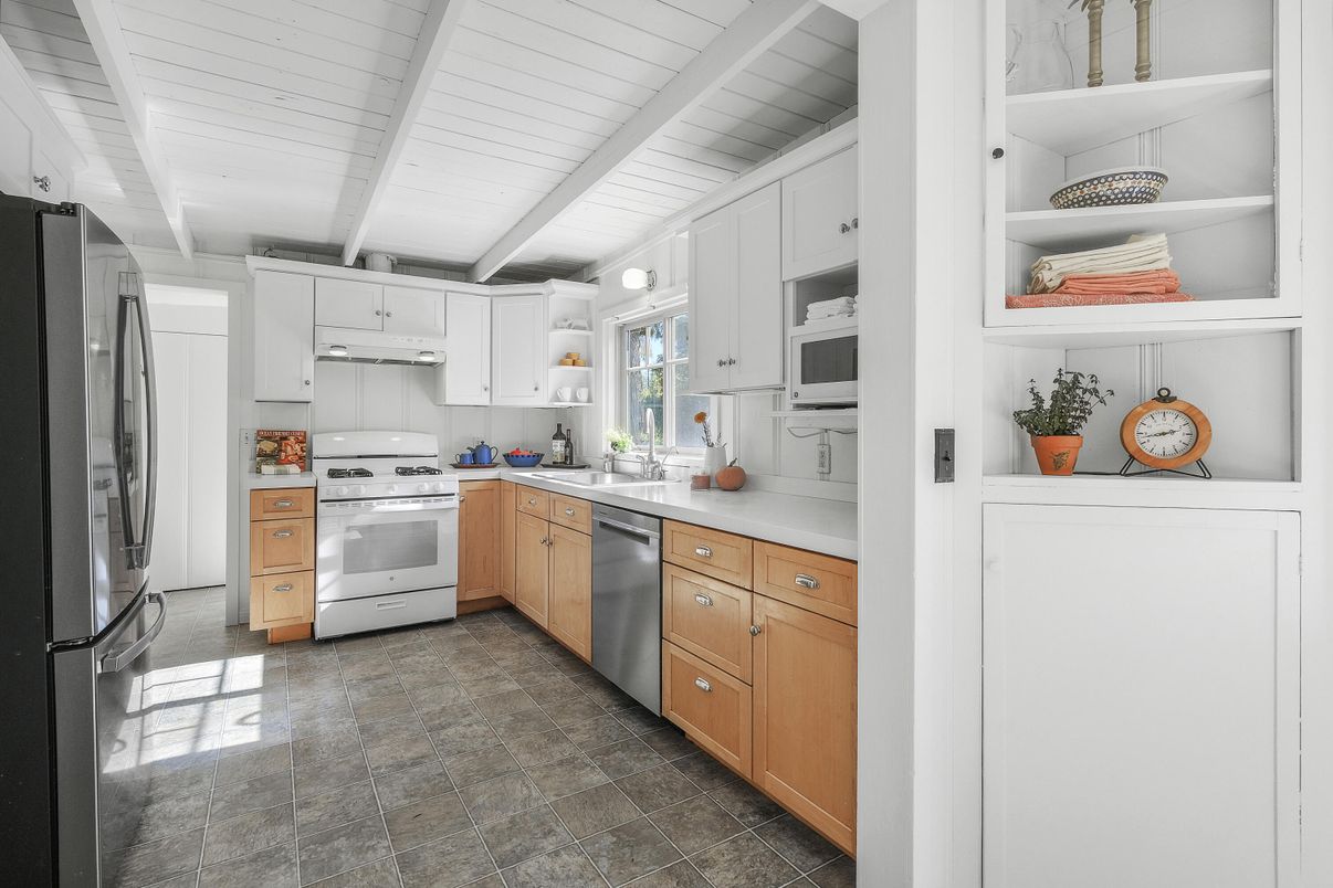 Interior, Kitchen, Stainless Steel Appliances