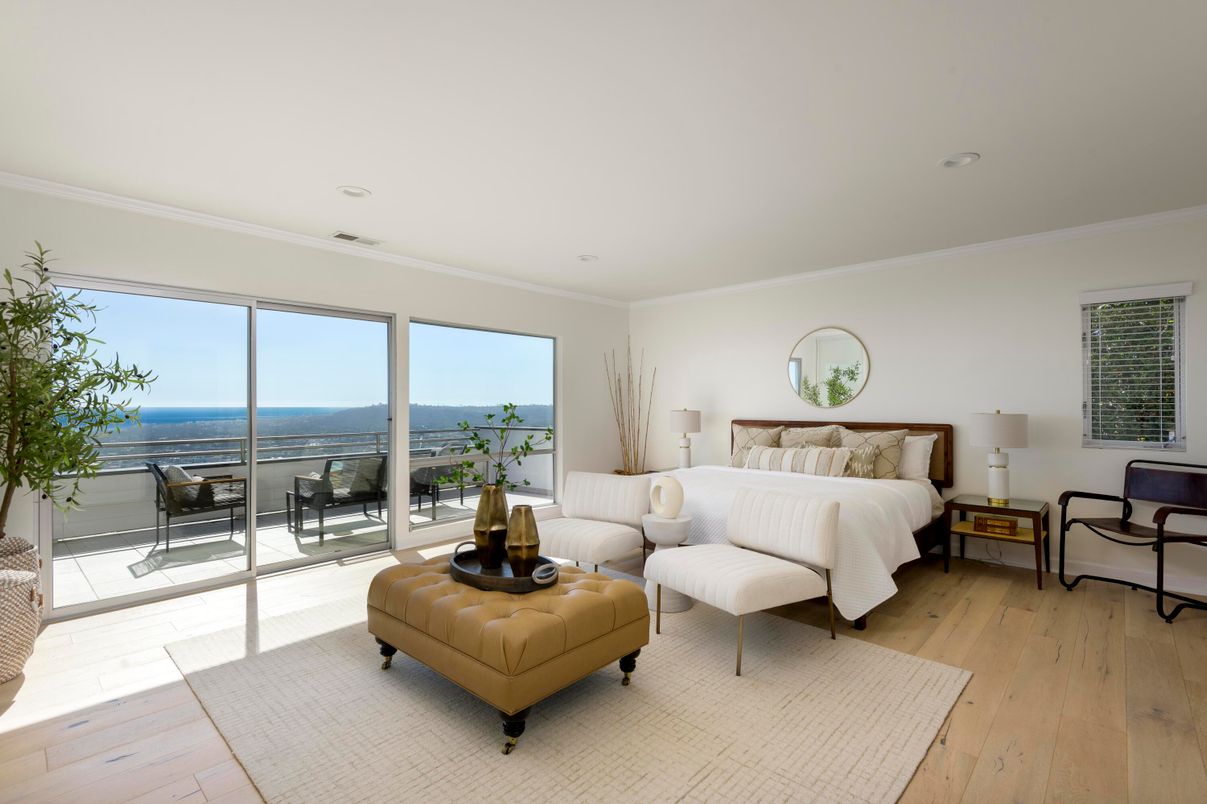 Bedroom, Interior, Recessed Lighting, Water, Wood Texture Flooring