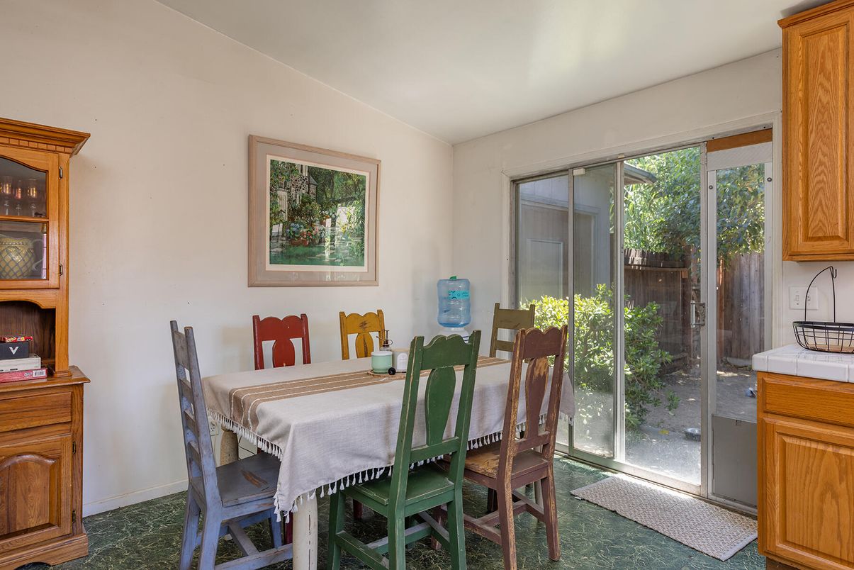Dining room, Interior