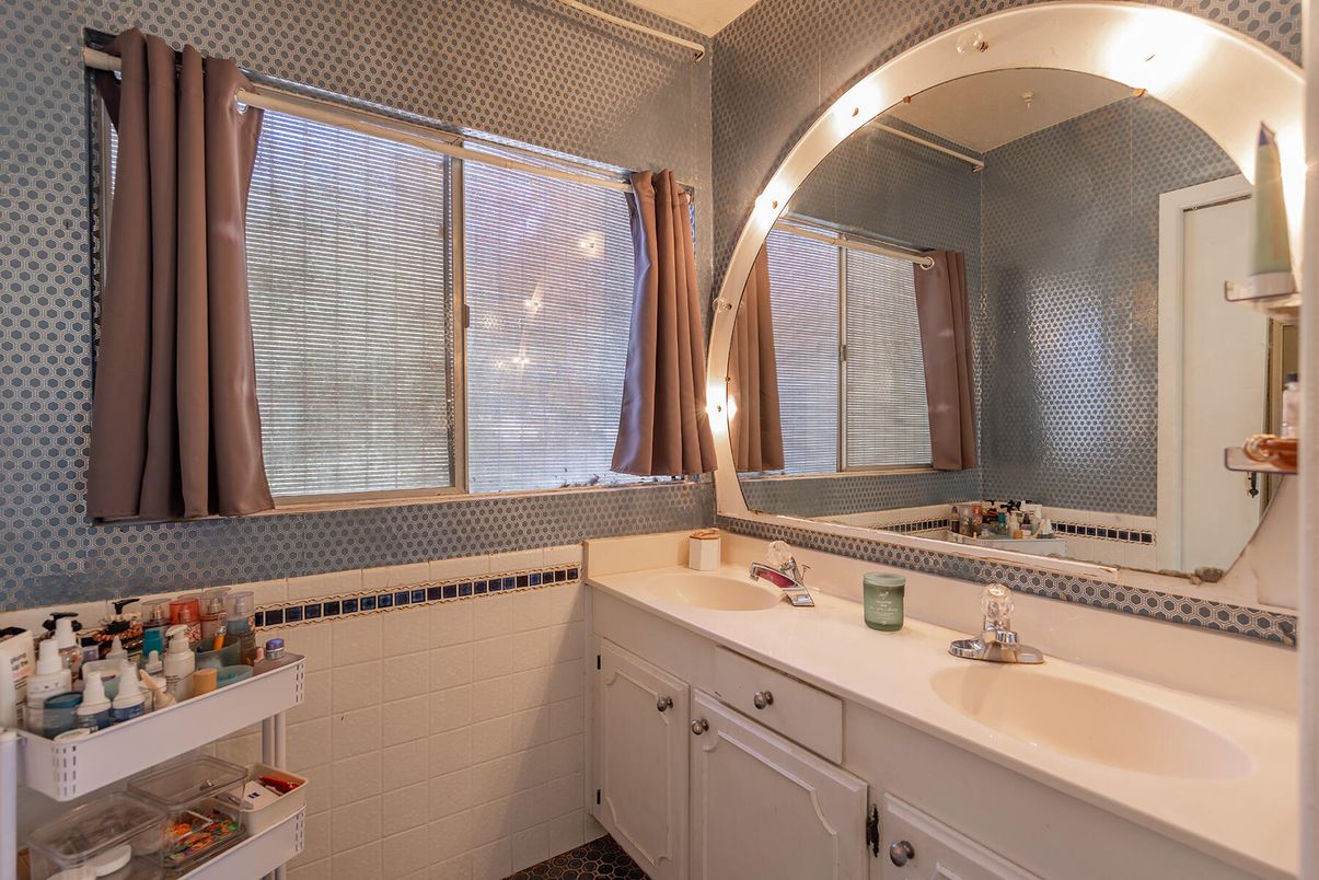 Bathroom, Dual Sink Vanities, Glass Shower, Interior