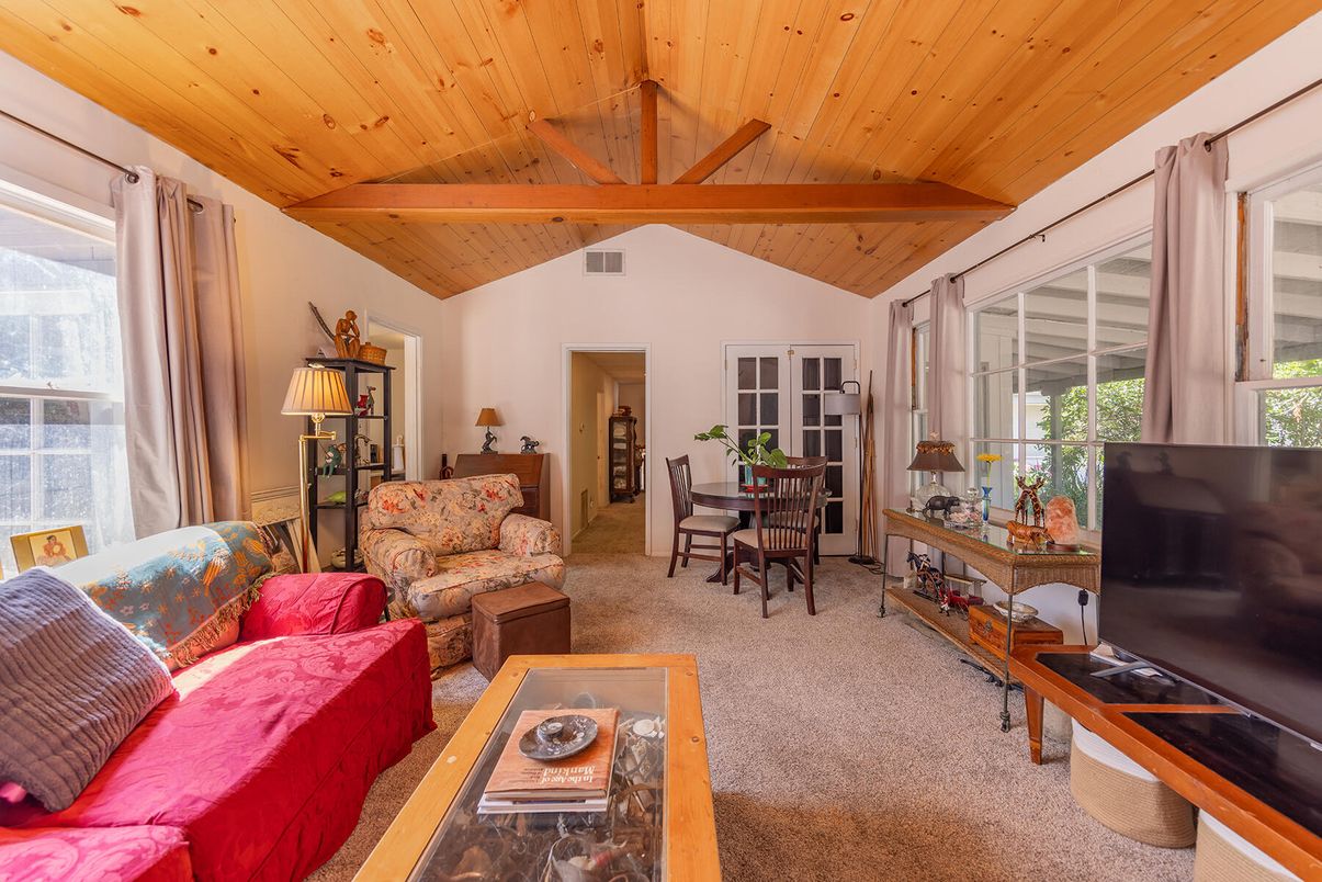 Dining room, Interior, Living room, Wooden Beams, Wooden Ceilings