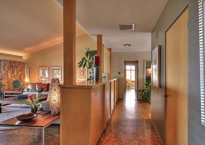 Interior, Recessed Lighting, Wood Texture Flooring
