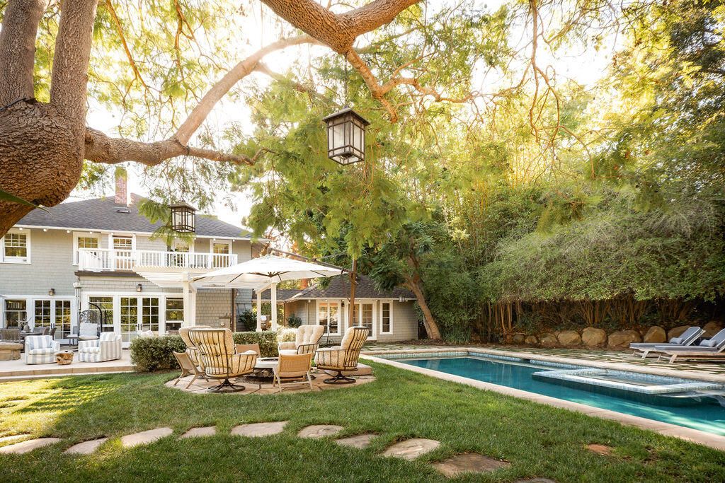 Backyard, Exterior, Pool