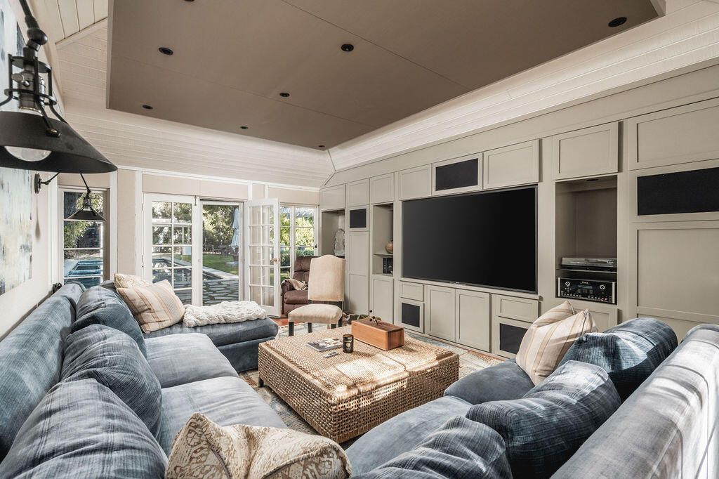 Interior, Living room