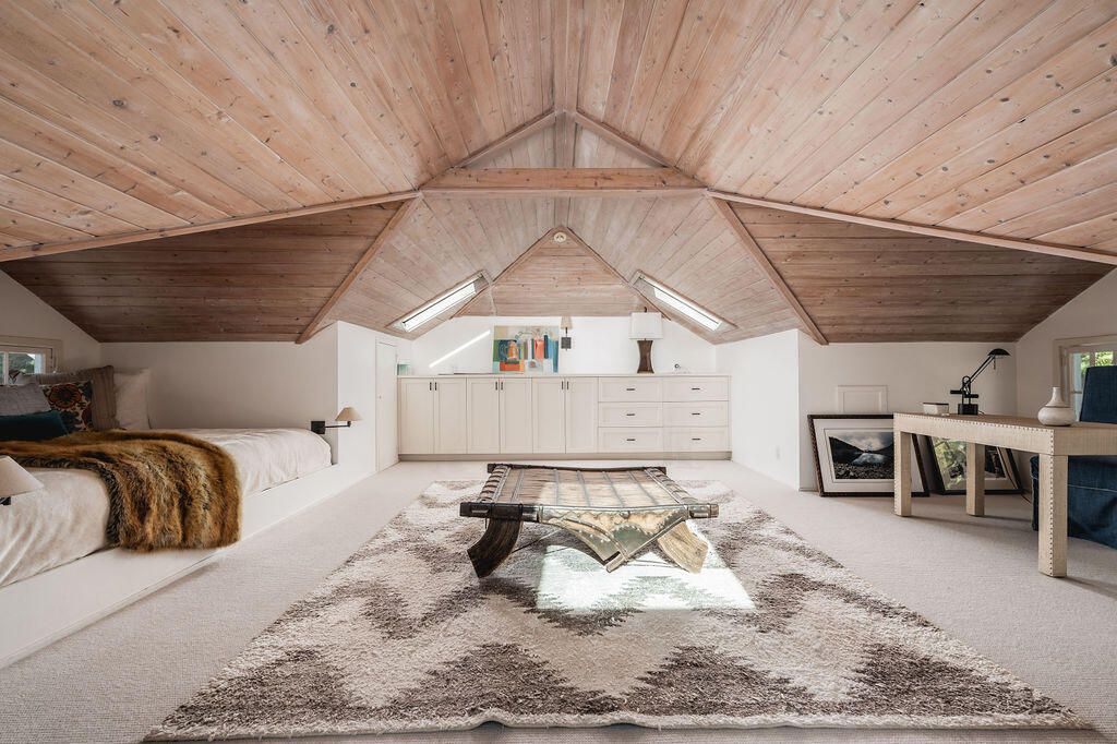 Bedroom, Interior, Wooden Ceilings
