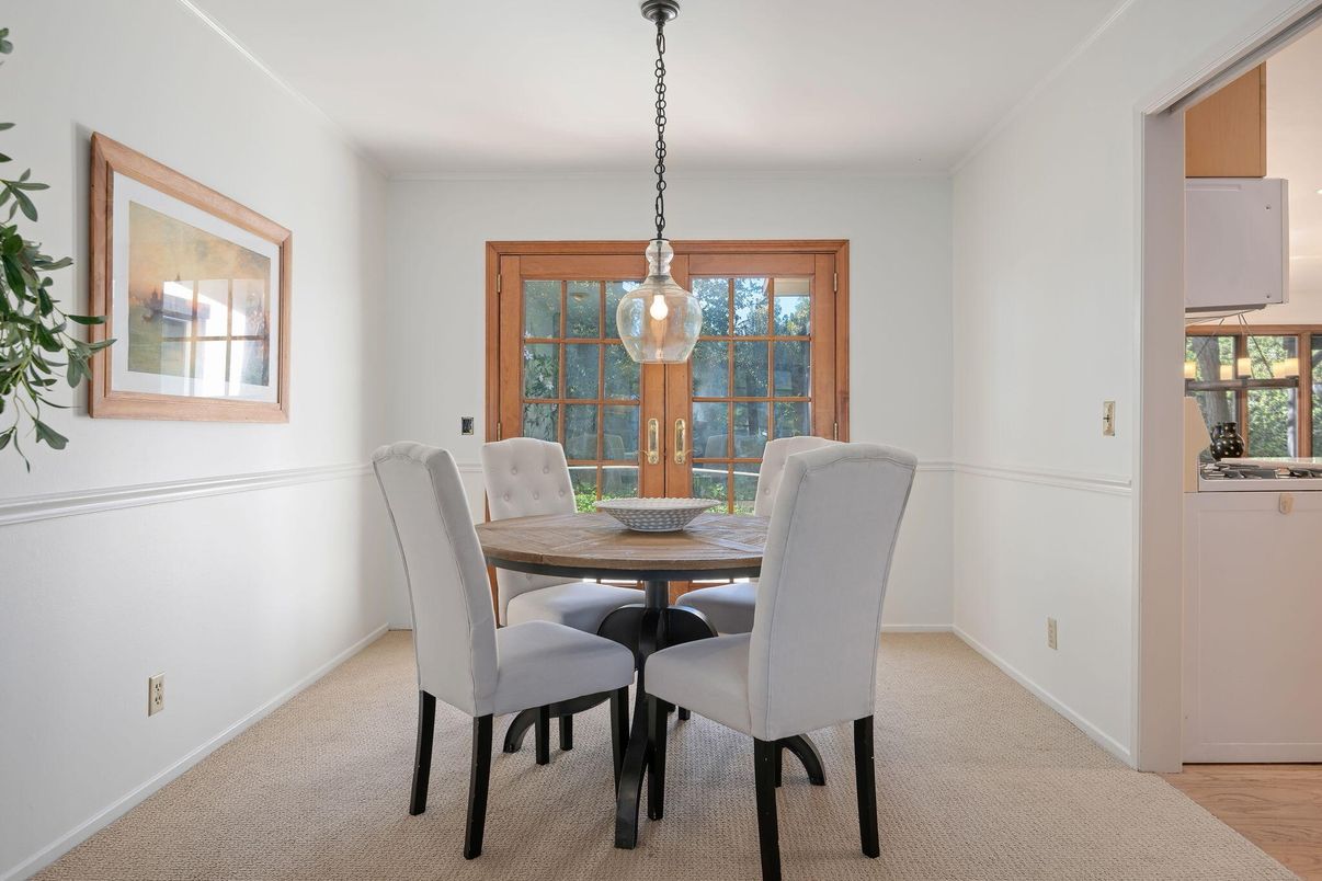 Dining room, Interior, Pendant Lights
