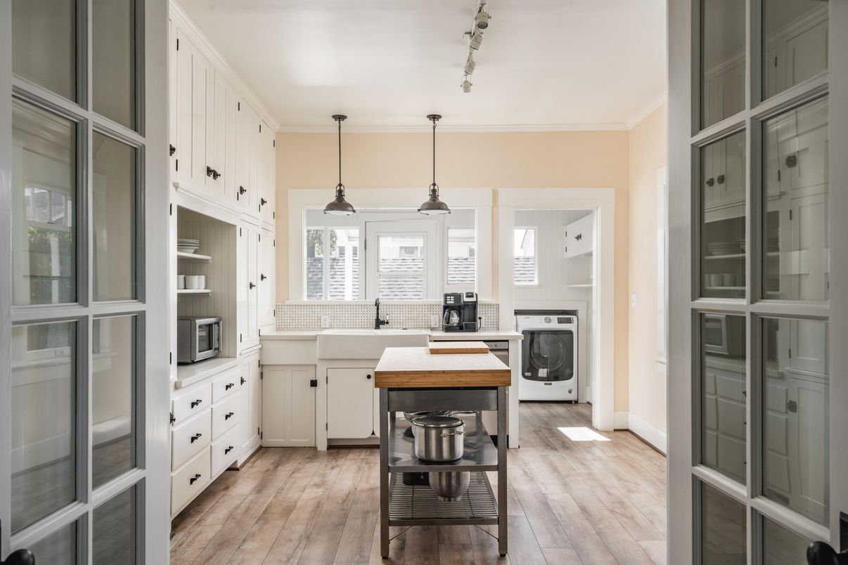 Home Office, Interior, Kitchen, Pendant Lights, Wood Texture Flooring