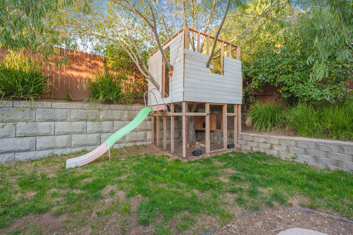 Backyard, Exterior, Playground