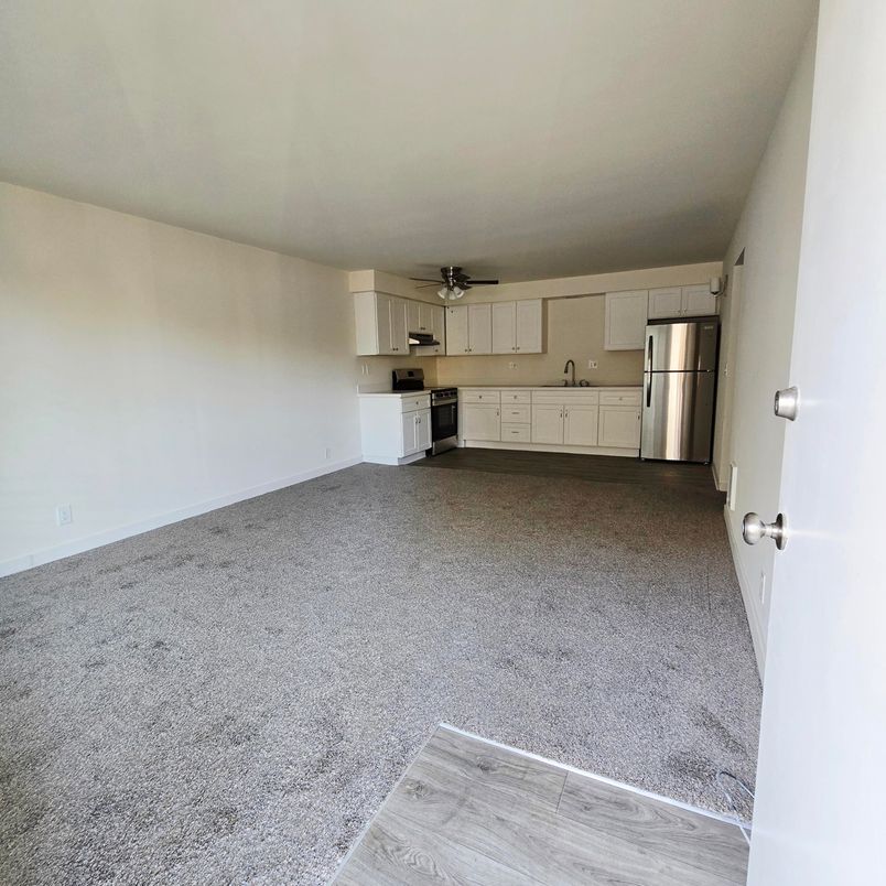 Empty room, Interior, Kitchen