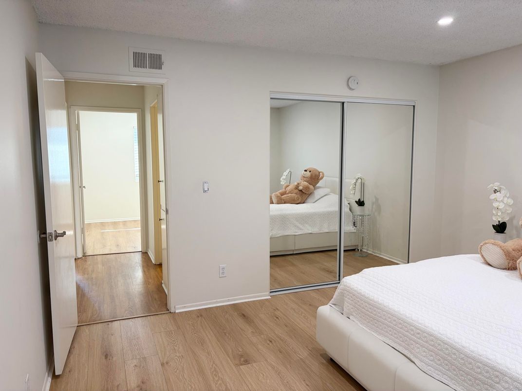 Bedroom, Interior, Recessed Lighting, Wood Texture Flooring