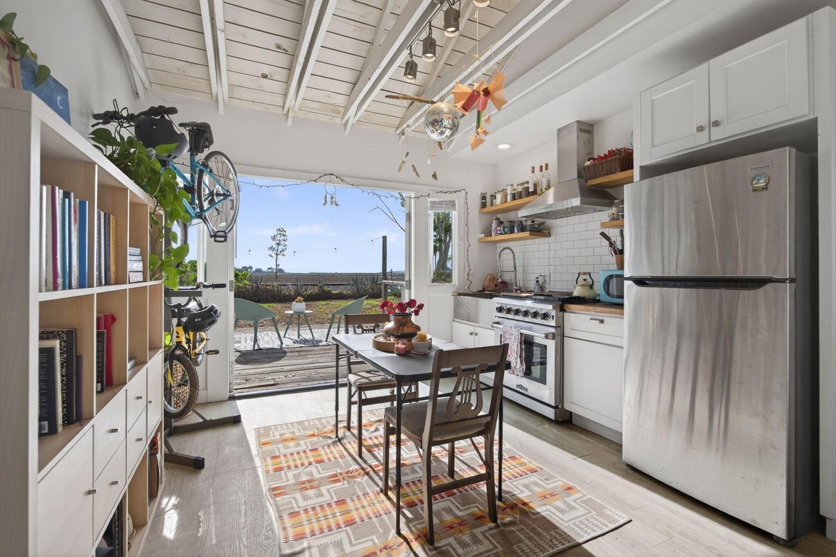 Dining room, Interior, Kitchen, Recessed Lighting, Stainless Steel Appliances, Wood Texture Flooring