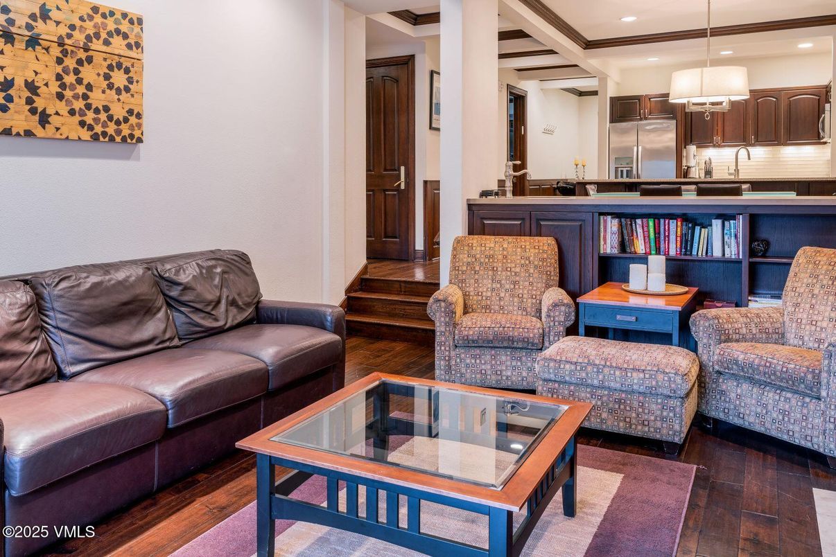 Interior, Kitchen, Living room, Pendant Lights, Recessed Lighting, Stainless Steel Appliances, Wood Texture Flooring