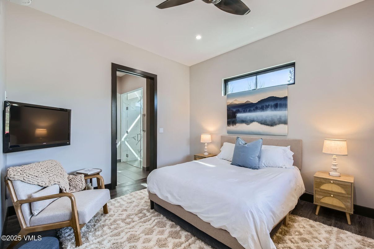 Bedroom, Interior, Recessed Lighting