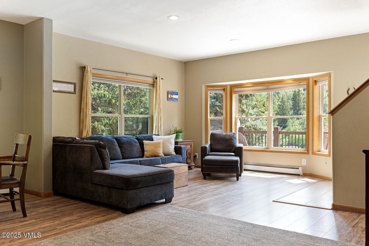 Interior, Living room, Recessed Lighting, Wood Texture Flooring
