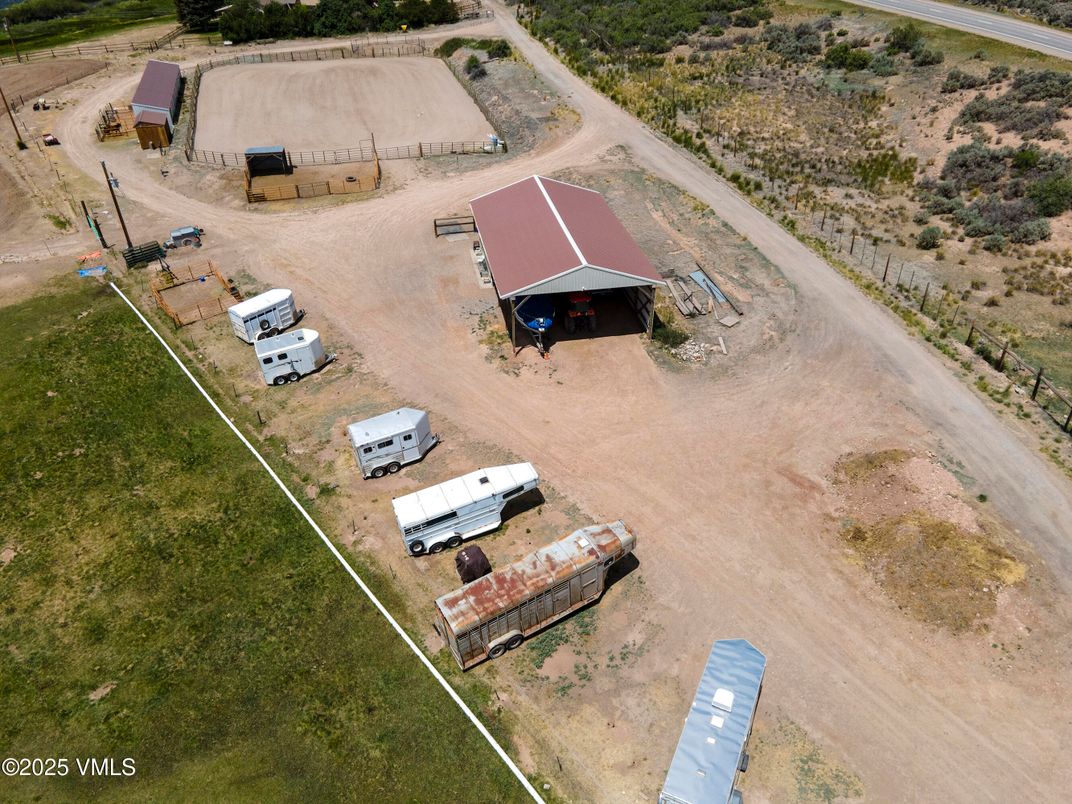 Exterior, Drone
