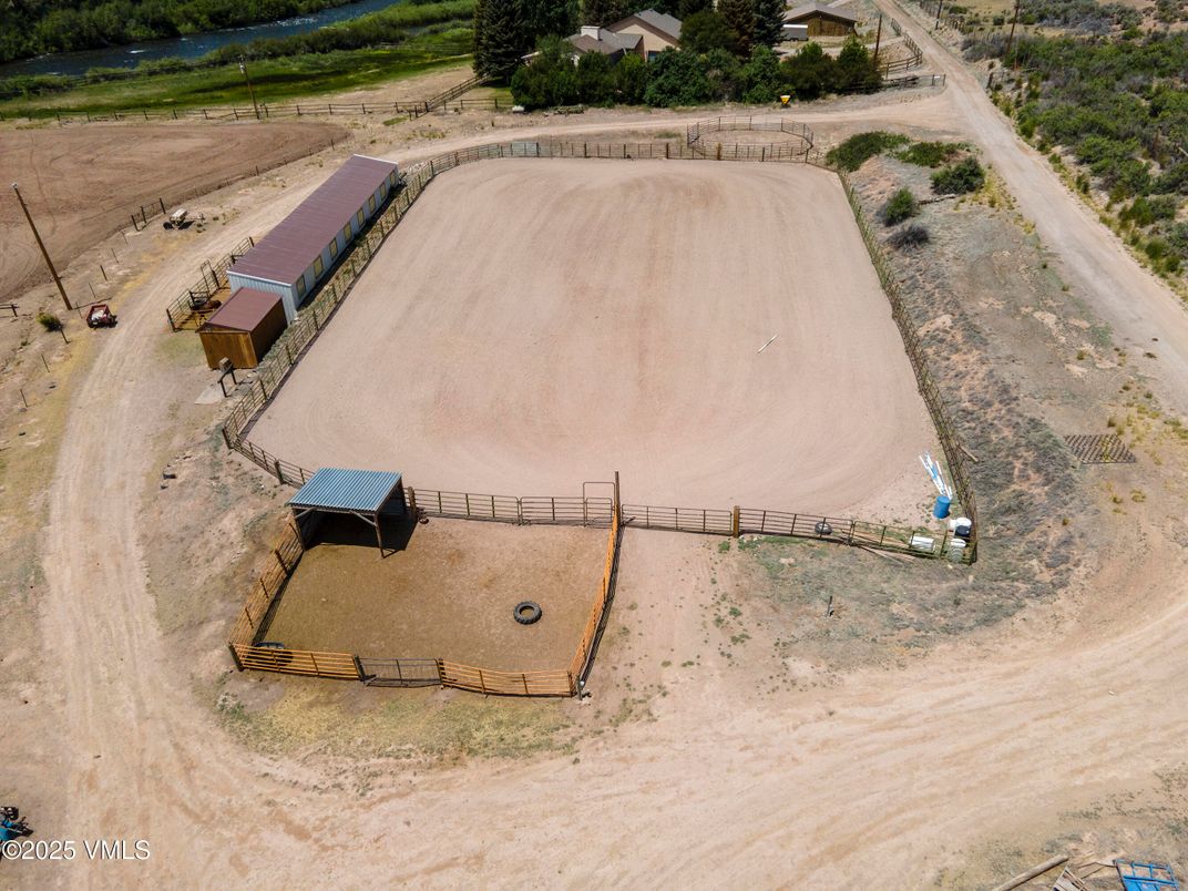 Exterior, Drone