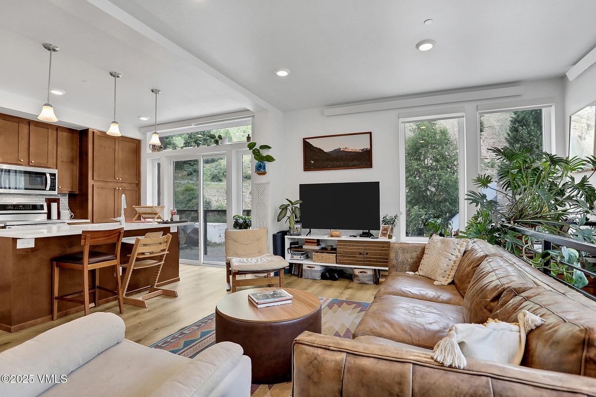Interior, Kitchen, Living room, Pendant Lights, Recessed Lighting, Stainless Steel Appliances, Wood Texture Flooring