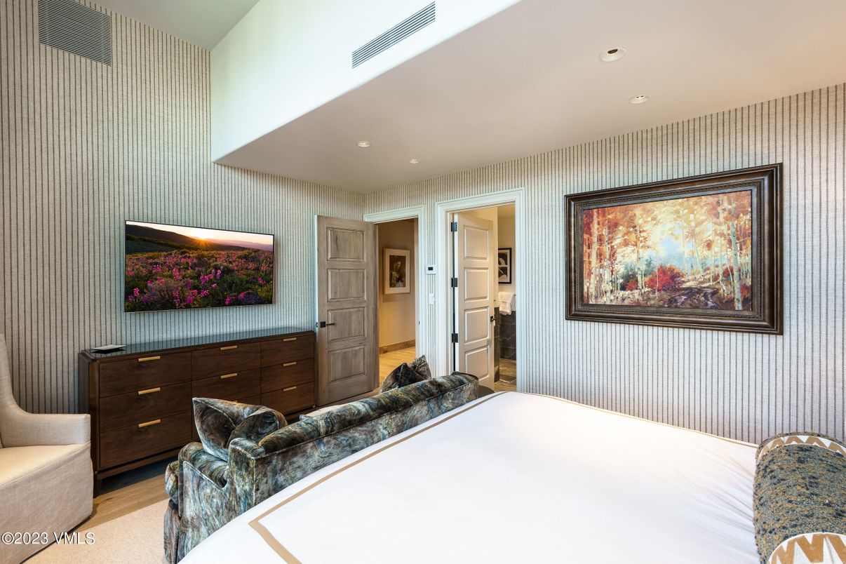 Bedroom, Interior, Recessed Lighting