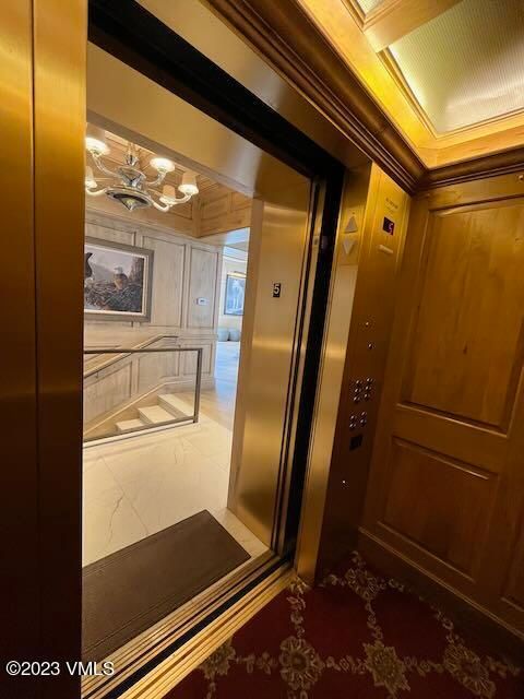 Elevator, Interior, Wooden Walls