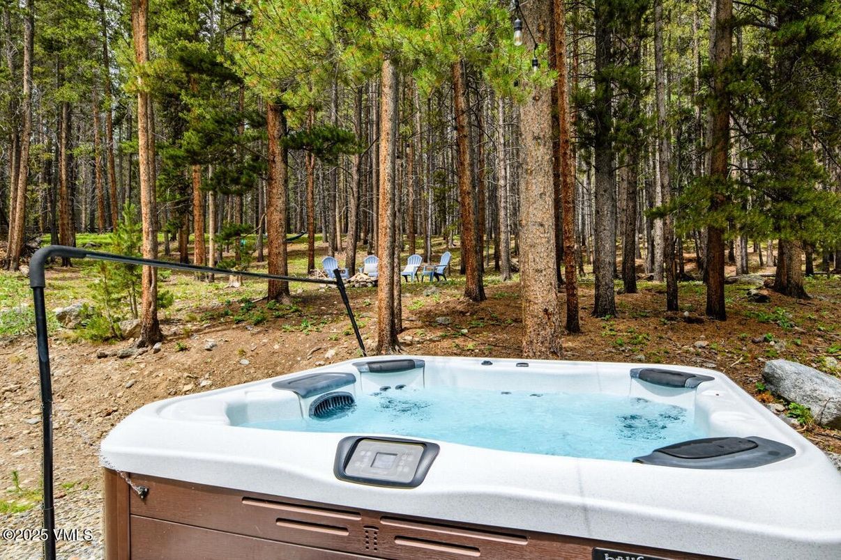 Exterior, Hot Tub