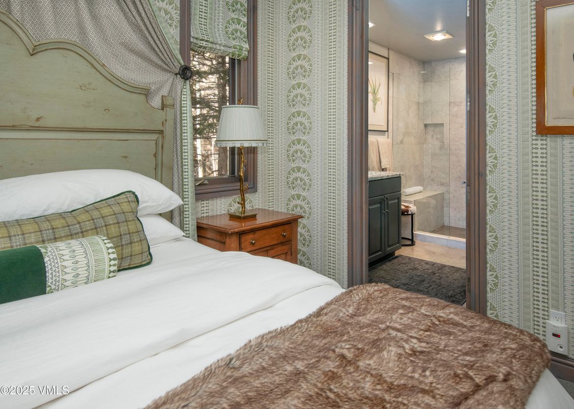 Bathroom, Bedroom, Interior, Recessed Lighting