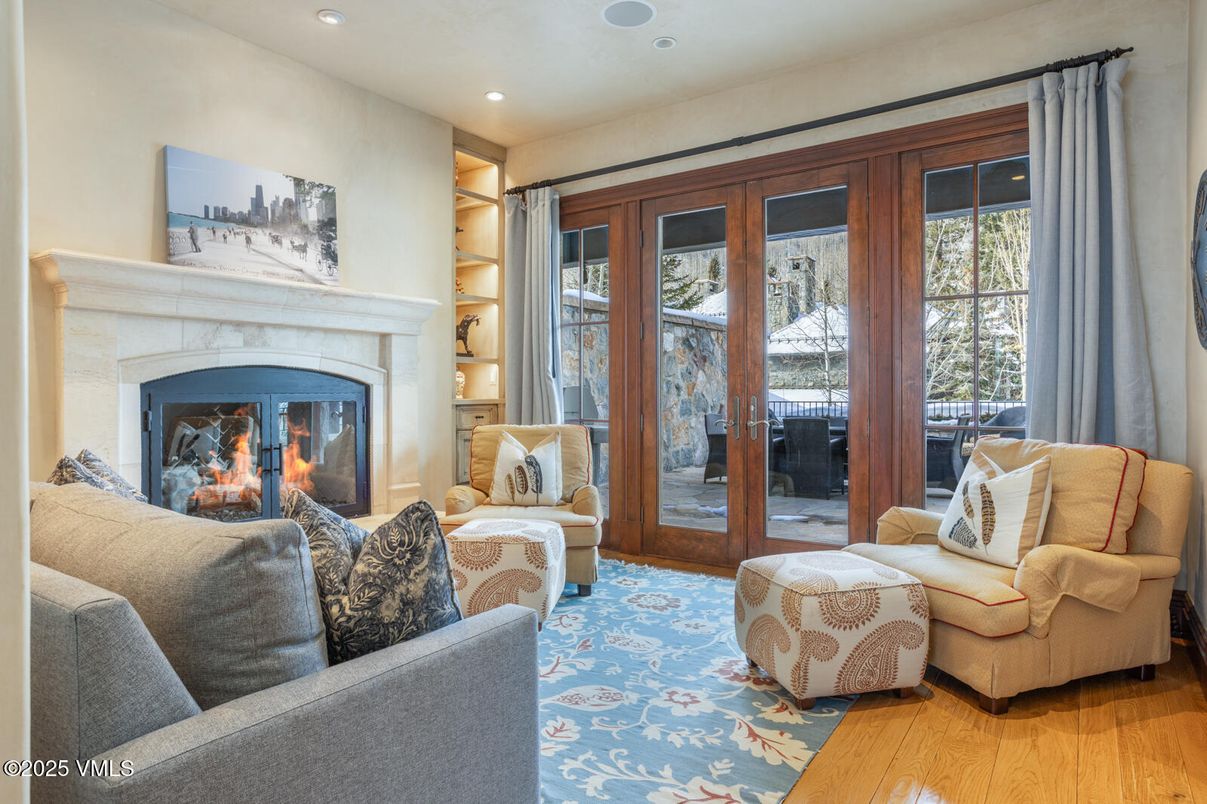 Fireplace, Interior, Living room, Recessed Lighting