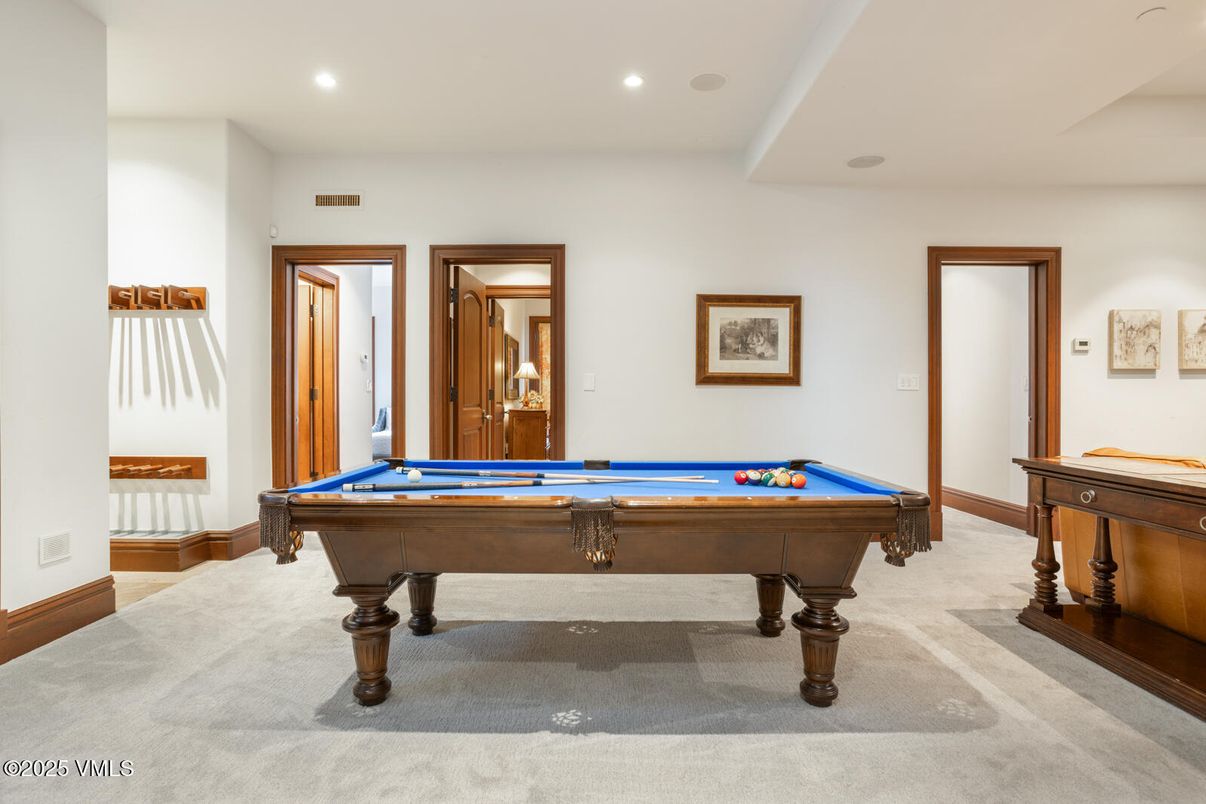 Billiard Table, Game Room, Interior, Recessed Lighting