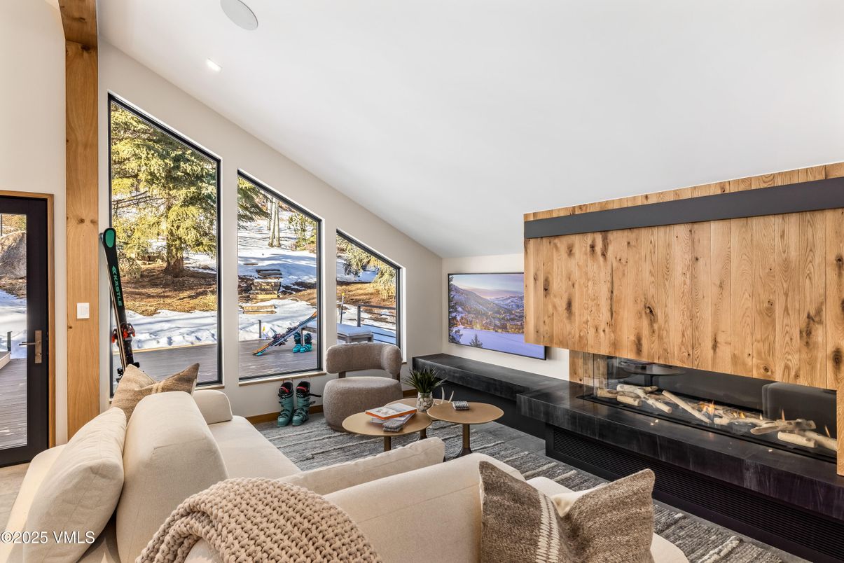 Fireplace, Interior, Living room, Recessed Lighting