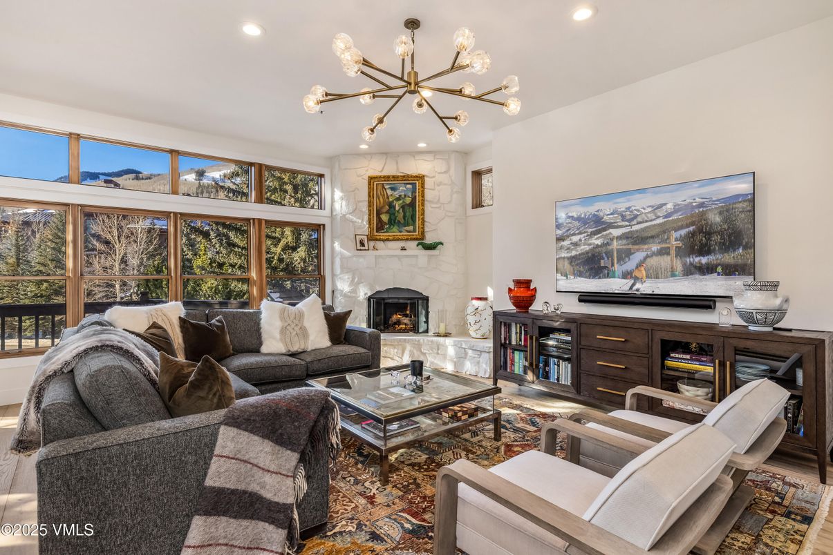 Fireplace, Interior, Living room, Pendant Lights, Recessed Lighting