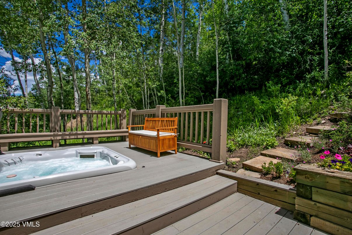 Exterior, Hot Tub