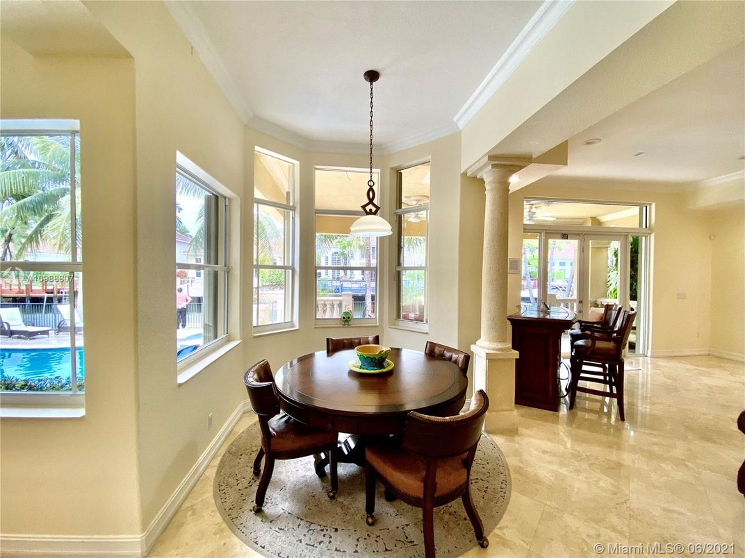 Dining room, Interior, Pendant Lights