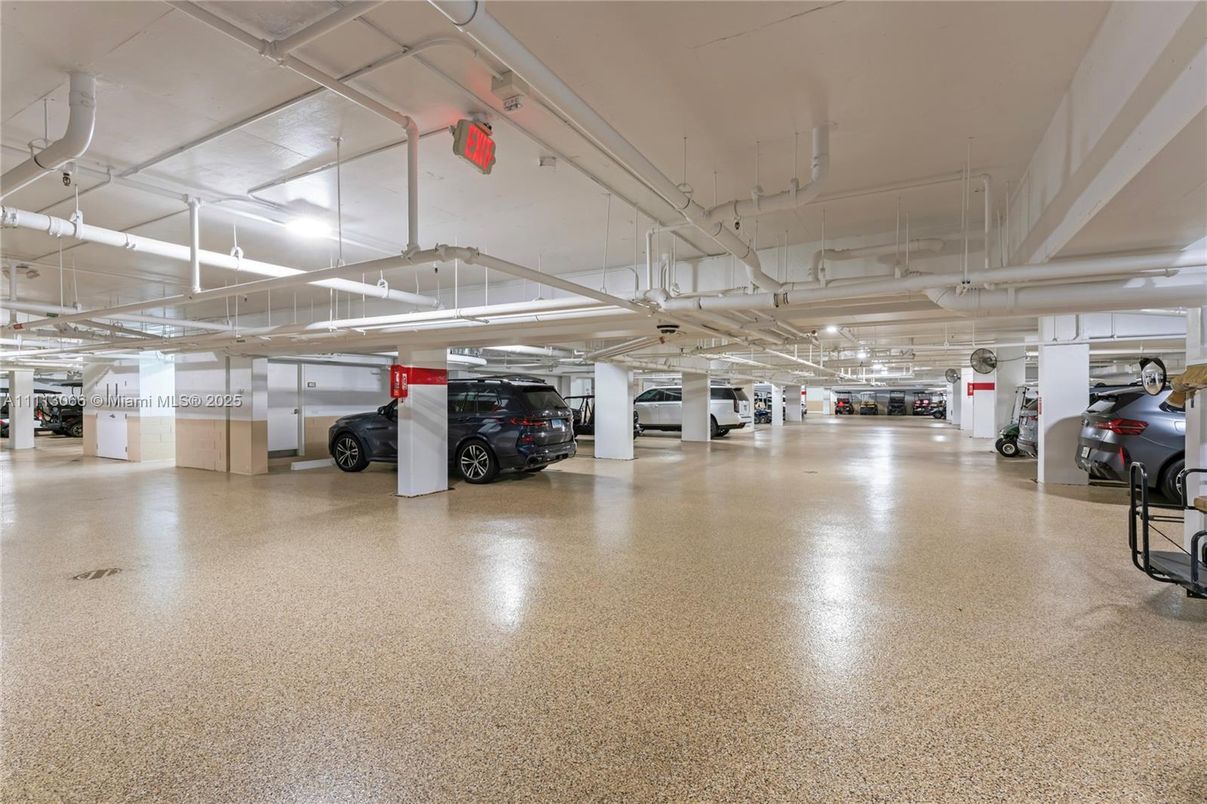 Garage, Interior