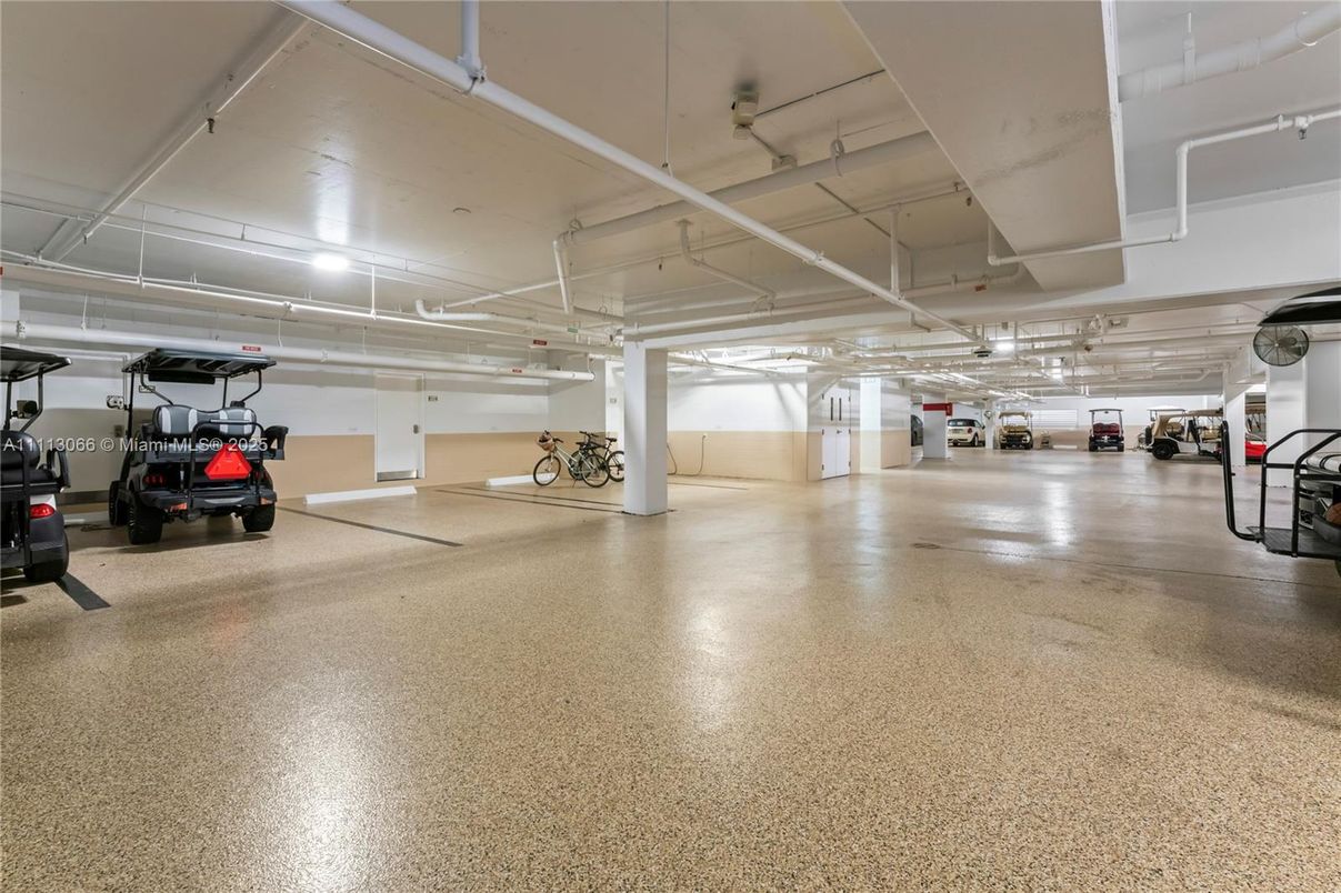 Fitness Equipment, Garage, Interior