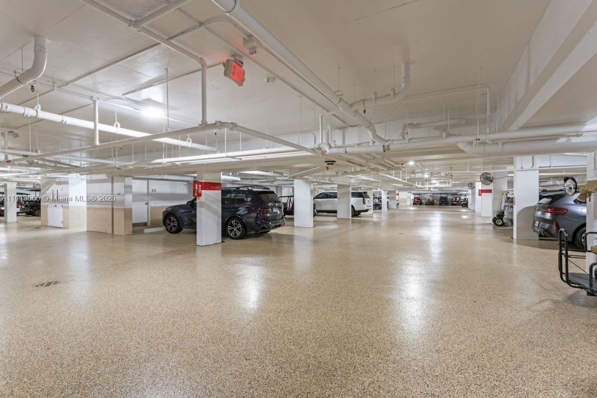 Garage, Interior